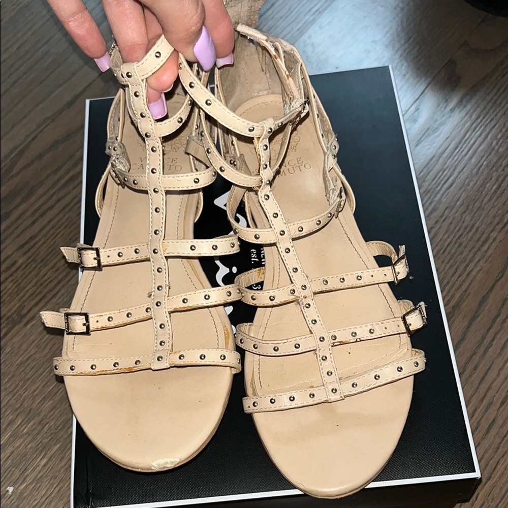 Vince Camuto Beige Sandals🤍